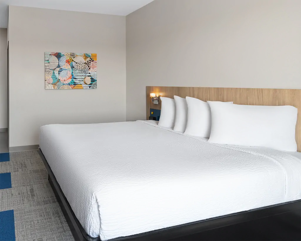 MicrotelLachute-NK1-2 - Microtel Lachute